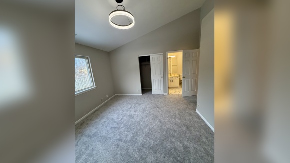 BRIGHT AND SPACIOUS TOWNHOME AVAILABLE FOR RENT