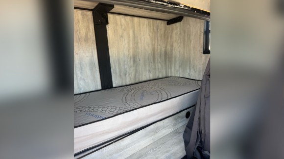 BOX TRUCK 26FT INTERNATIONAL 2020 4300 FOR SALE