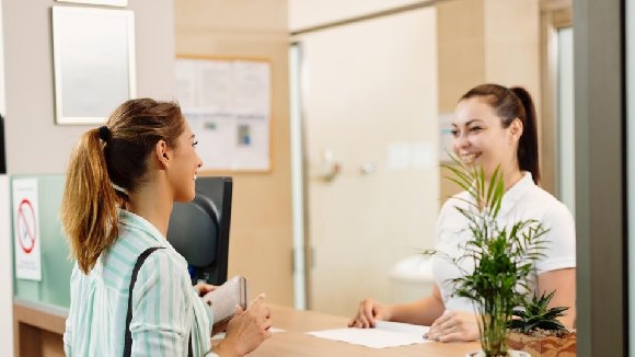 ZAPOSLJAVAMO: FRONT DESK