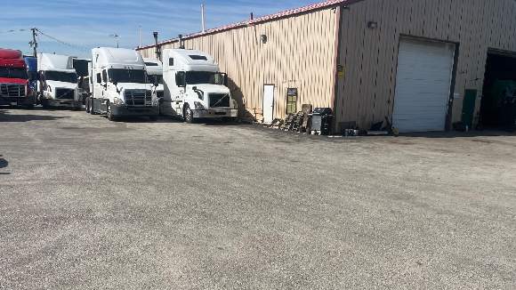 TRUCK PARKING/YARD SPACE FOR RENT