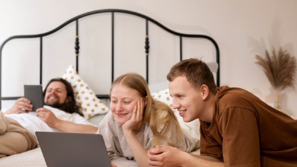 TRAZI SE OZBILJAN CIMER ILI CIMERKA U DVOSOBNOM STANU U LA GRANGE PARKU OD 1. AVGUSTA