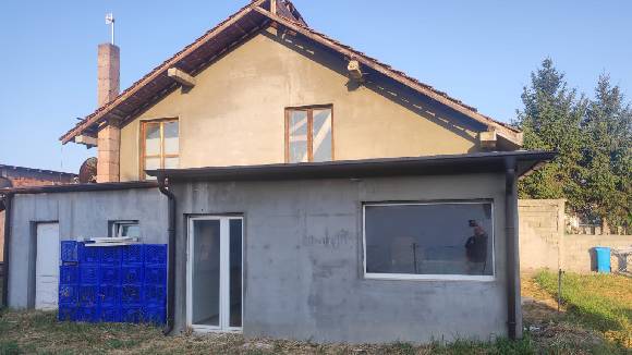 NA PRODAJU DVOETAZNA KUCA – ODLICNA LOKACIJA (KOTEZ, BEOGRAD, SRB)