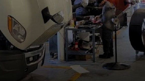 S & L TRUCK REPAIR IS HIRING
