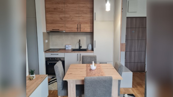 PRODAJEM APARTMAN NA ZLATIBORU (SRB, 36.96M2)