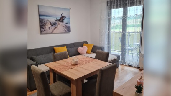 PRODAJEM APARTMAN NA ZLATIBORU (SRB, 36.96M2)