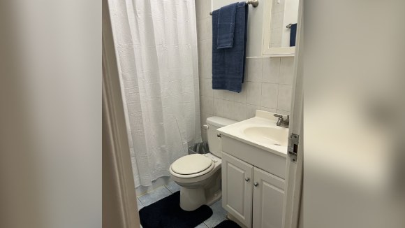 IZDAJEM NAMESTEN JEDNOSOBAN STAN NA JEZERU MICHIGAN