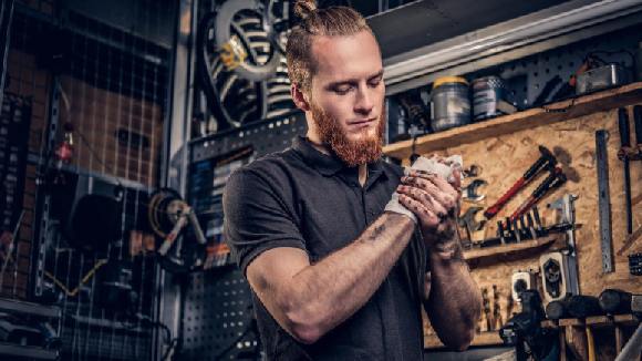 POTREBAN DIESEL MEHANICAR/MENADZER REPAIR SHOP-A