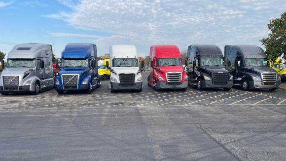 NA PRODAJU POLOVNI KAMIONI