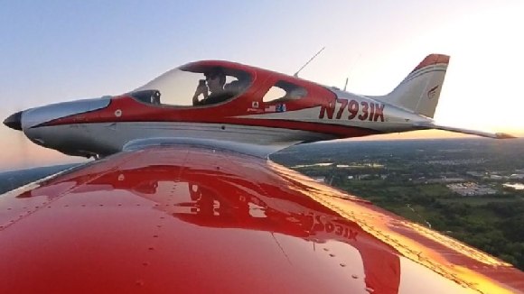 NA PRODAJU: AVIONI KOJI CE VAS UCINITI ZANIMLJIVIJIM OD VASEG KOMSIJE!