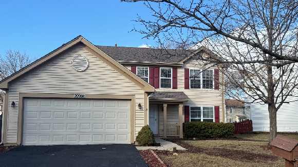 FRESHLY UPDATED 4 BEDROOM HOME – MONTH TO MONTH LEASE AVAILABLE