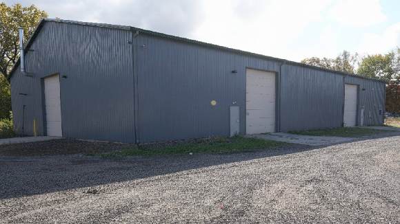 NA PRODAJU ILI ZAKUP – POSLOVNI OBJEKAT + PARKING