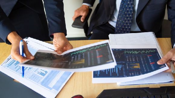 TRUCKING COMPANY HIRING – CHIEF FINANCIAL OFFICER (CFO)