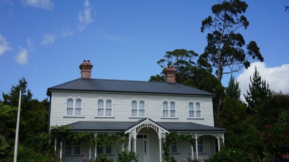 IZDAJE SE KUCA U LYONS-U, IL