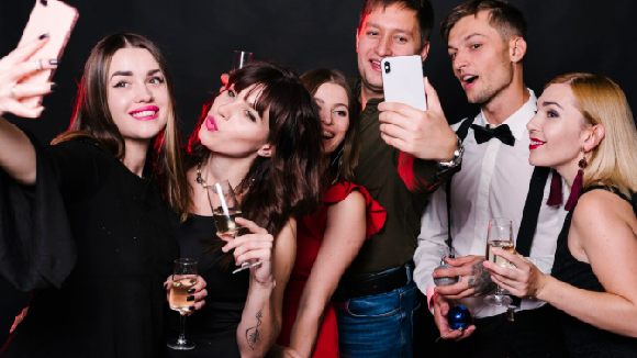 PARTY REPORTER/CONTENT KREATOR – CIKAGO