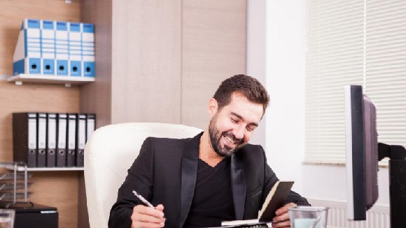 ENTRY-LEVEL BOOKKEEPER (AR/AP)