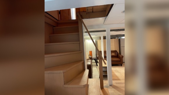 IZDAJEMO NAMESTEN ODMAH USELJIV JEDNOSOBAN STAN U BERWYN-U