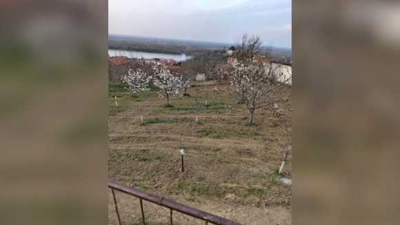 NA PRODAJU PLAC SA KUCOM U RITOPEKU (BEOGRAD, SRBIJA)