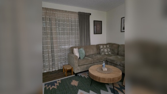 SOBE ZA IZDAVANJE U KUCI U HANOVER PARKU, IL