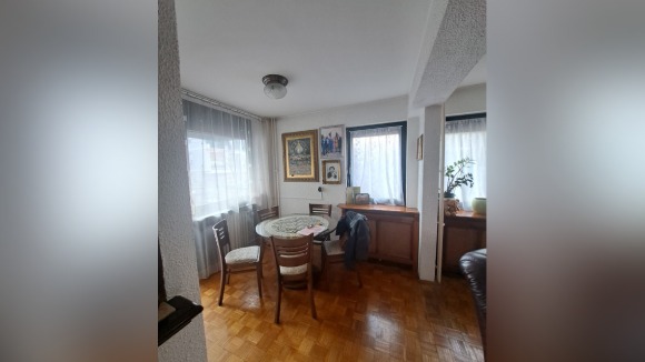 NA PRODAJU STAN U BEOGRADU, SRB