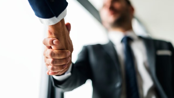 POTREBAN MUSKARAC ZA POSAO U OKLAHOMI