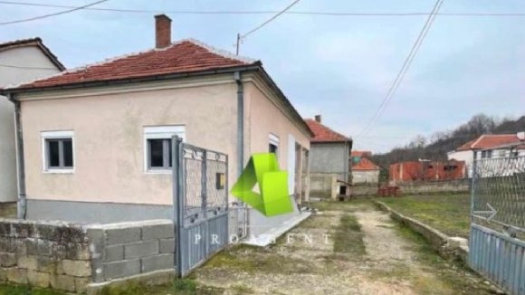 NA PRODAJU KUCA U ZITORADJI (PROKUPLJE, SRB)