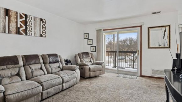 IZDAJEM DVOSOBAN STAN U WOODRIDGE-U, IL