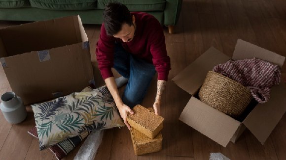 POTREBAN CIMER U KUCI SA DVE SPAVACE SOBE U WOODRIDGE-U, IL