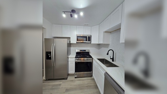 APARTMENT FOR RENT IN WILLOWBROOK, IL
