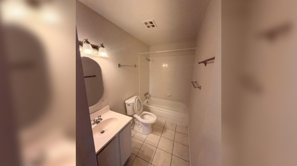 FOR RENT – DARIEN, IL 60561