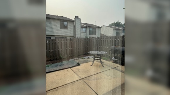 IZDAJE SE TOWNHOUSE SA OGRADJENIM DVORISTEM U DOWNERS GROVE-U, IL