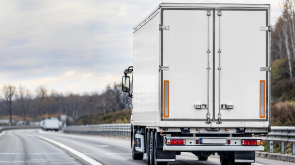 Rentanje Box Truck kamiona